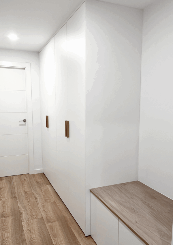 Vestia Hall | Mueble Recibidor con Armario y Banco a Medida